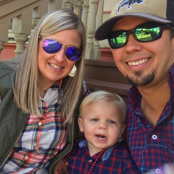 Meet your Posher, Whitney - Picture 1 of 1